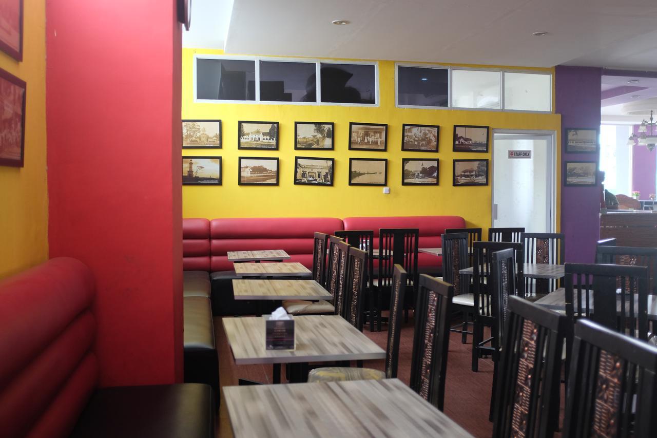 Reddoorz Plus Near Senen Yakarta Exterior foto