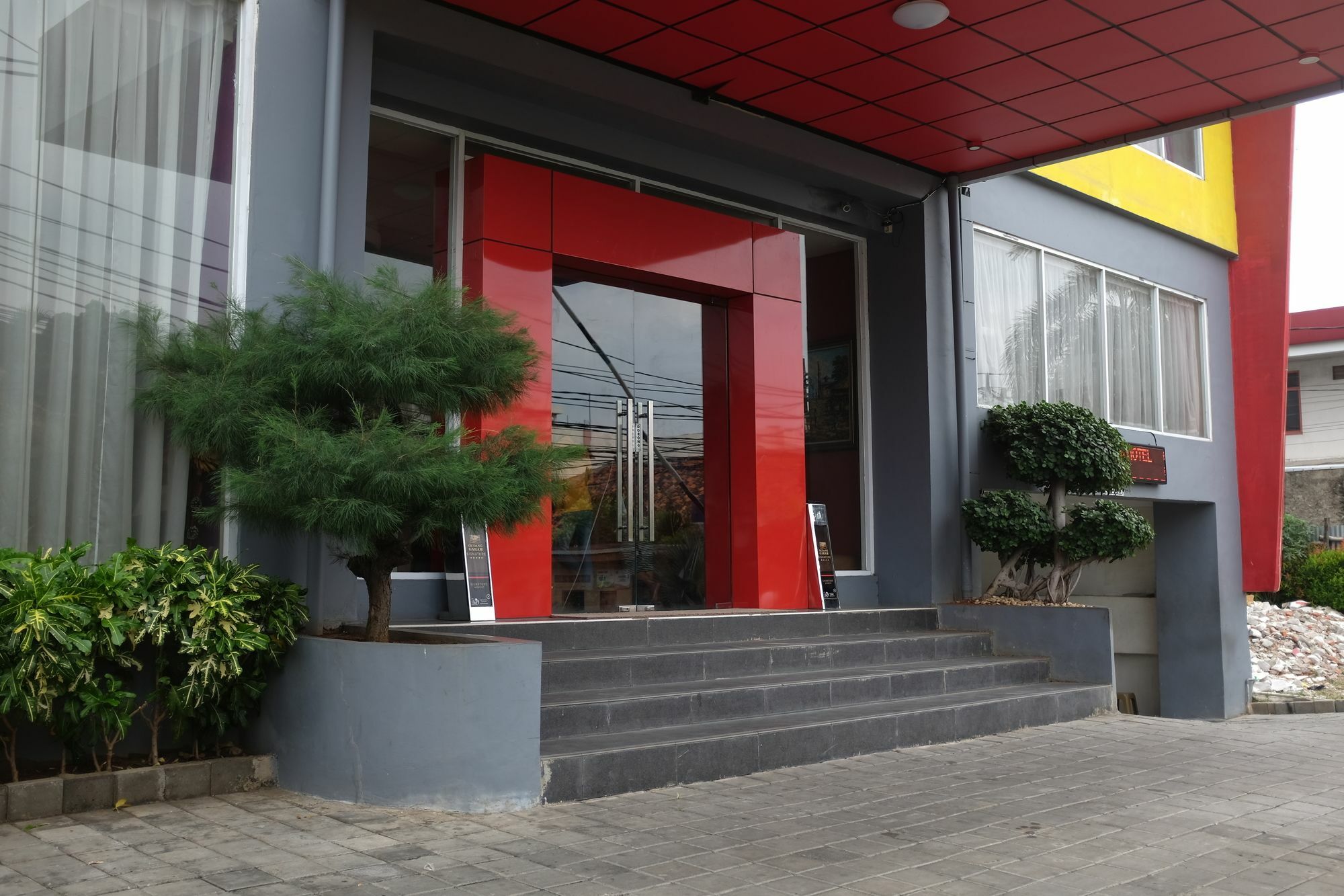 Reddoorz Plus Near Senen Yakarta Exterior foto